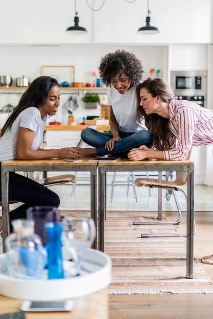 Building a Strong Fintech Startup Team: Key Roles and Responsibilities