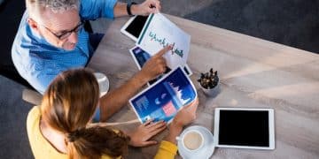 Fintech Startup Marketing: Top 5 Strategies to Get First 1000 Customers - Cover Image